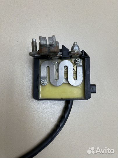 Клемма плюс Mercedes C-Class W205