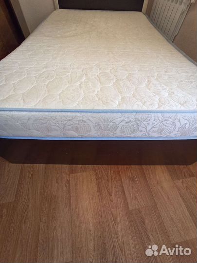 Кровать с матрасом 120х200 бу