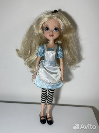Кукла moxie Алиса в стране чудес