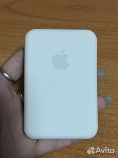 Magsafe battery pack