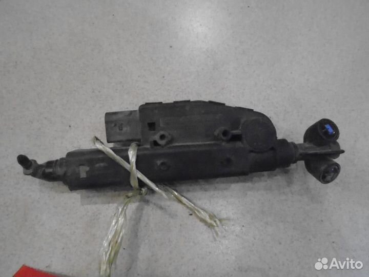 Форсунка-насос омывателя фар Audi A8 D3 2002-2010