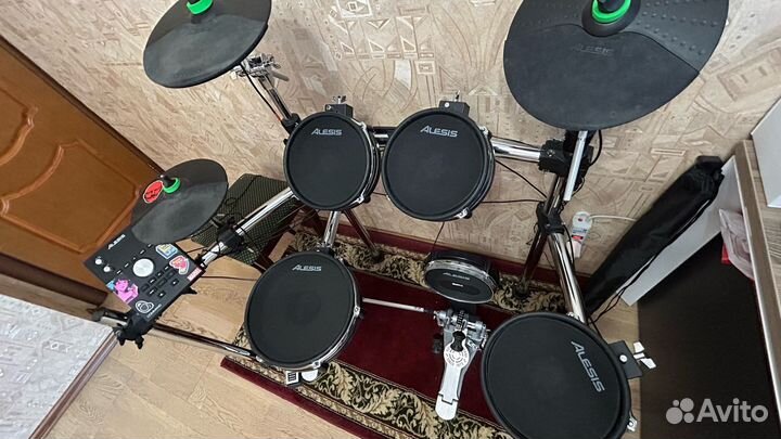 Электронные барабаны Alesis Command Mesh Kit