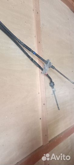 Тросики ручника на эскудо трех дверого