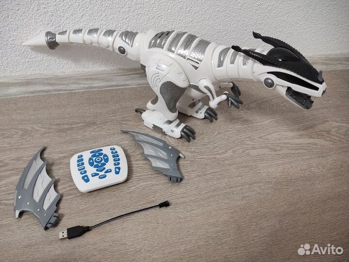 Игрушка Динозавр с пультом