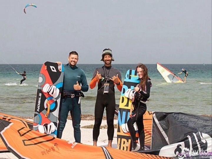 Инструктор по кайт-серфингу / кайтингу