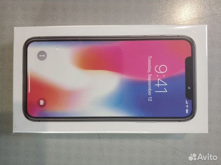 iPhone X, 64 ГБ