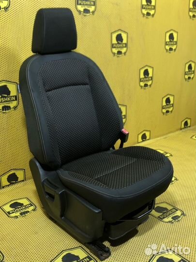 Сиденье переднее правое Nissan Qashqai/Qashqai+2