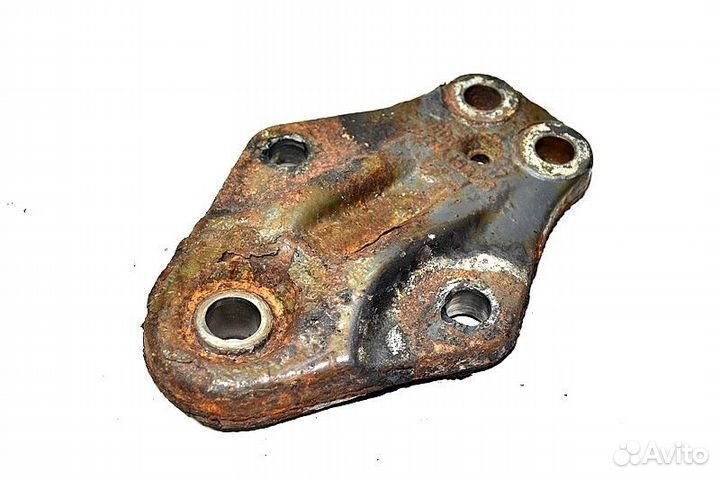 Кронштейн стабилизатора, переднего моста, верхний