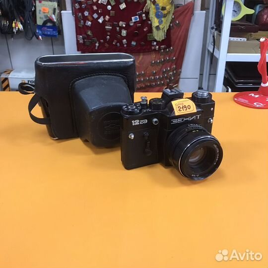 Плёночные фотоаппараты Зенит в ассортименте