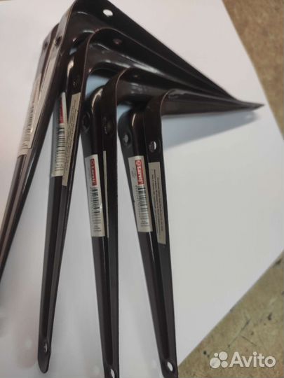 Уголки мебельные для полок в хорошем состоянии