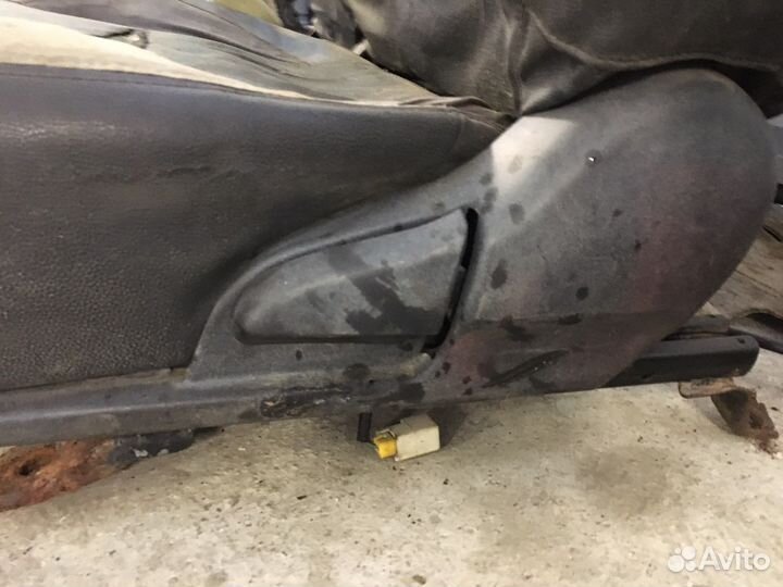 Передние сиденья Geely MK (2814)