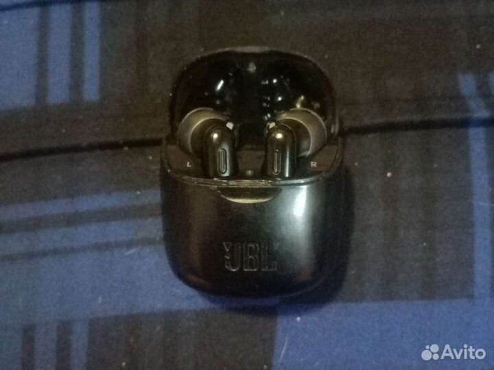 Беспроводные наушники JBL tune 225 tws