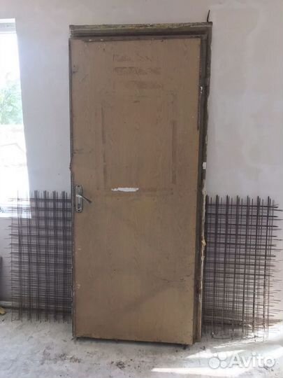 Дверь входная металлическая