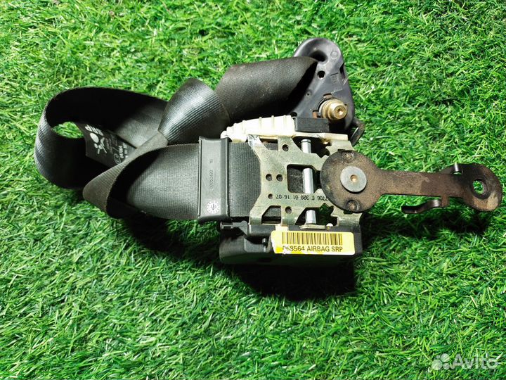 Ремень безопасности Renault Clio III