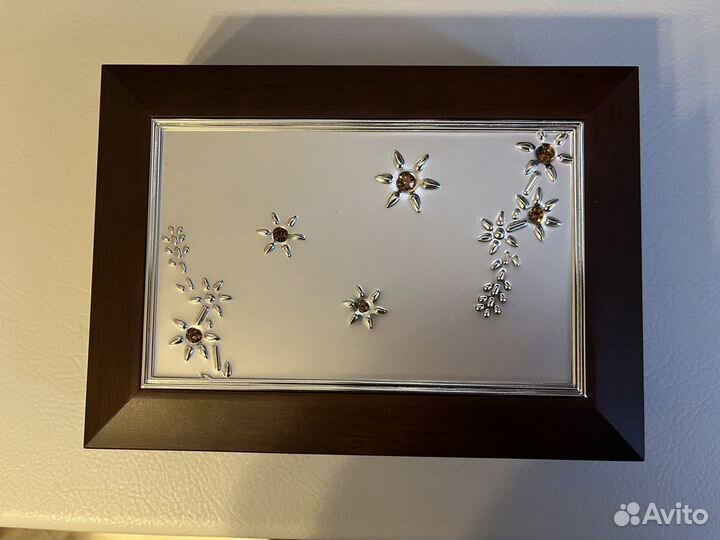 Шкатулка для украшений