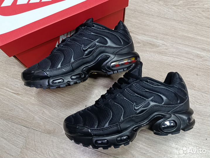 Кроссовки Nike air max Tn plus