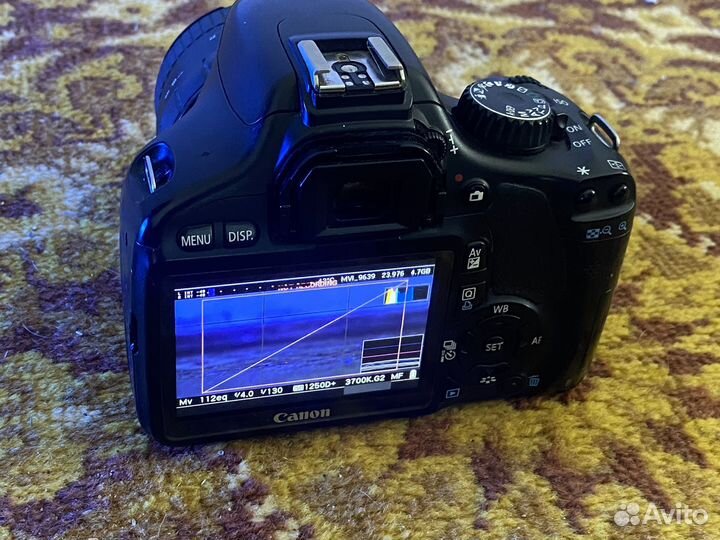 Зеркальный фотоаппарат canon 550d