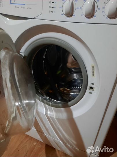 Стиральная машина indesit