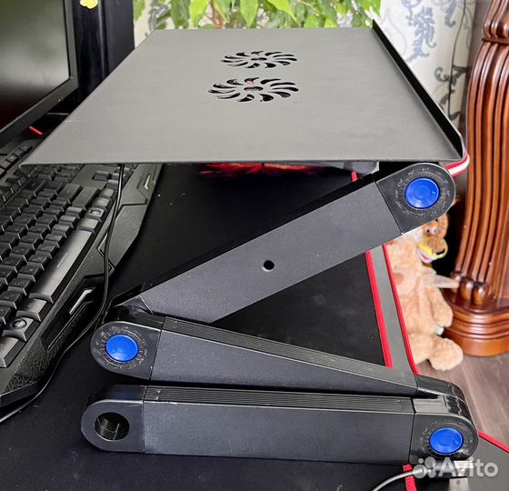 Столик подставка для ноутбука