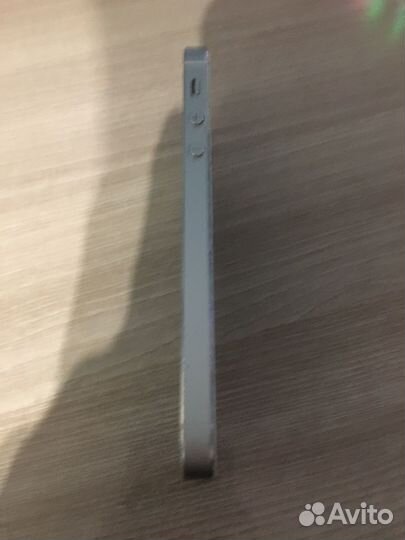 iPhone 5S, 64 ГБ