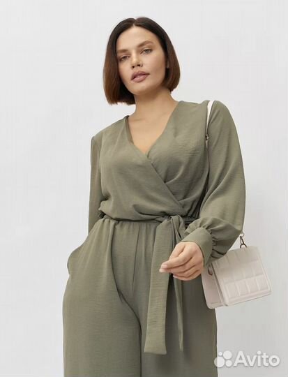 Комбинезон женский