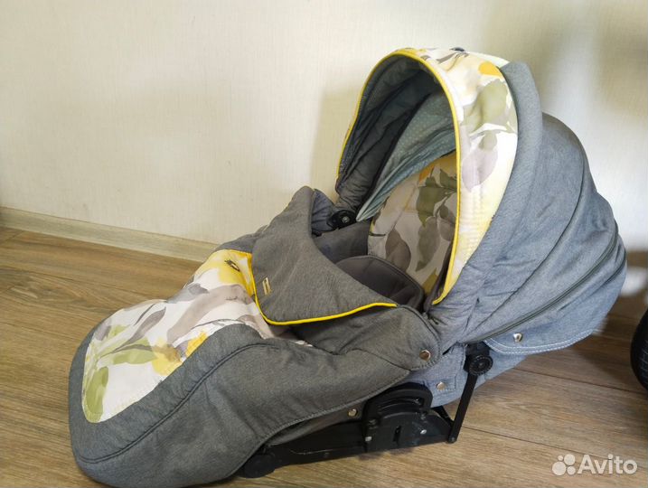 Прогулочная коляска бу
