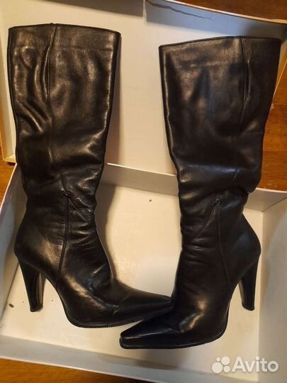 Женские сапоги