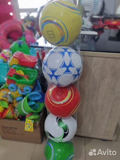 Футбольный мяч