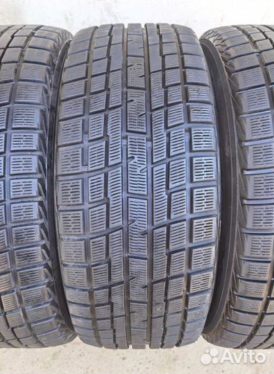 Yokohama Ice Guard IG30 215/50 R17 97T