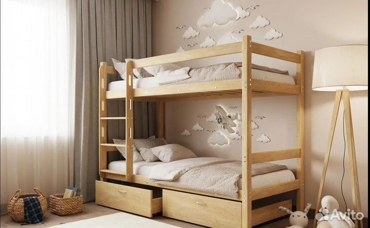 Детская двухъярусная кровать