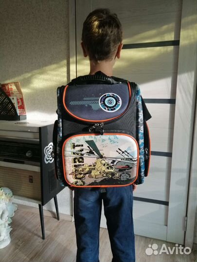 Школьный рюкзак