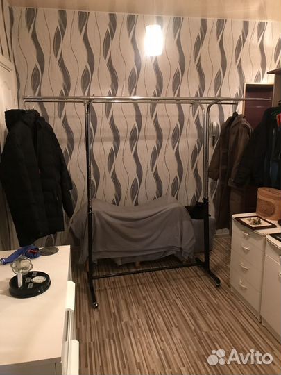 Стойка для вешалок