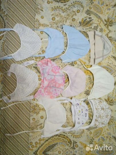 Шапочки и чепчики