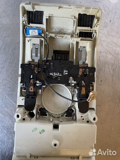 Плафон салона audi A6C6 4F0947135H