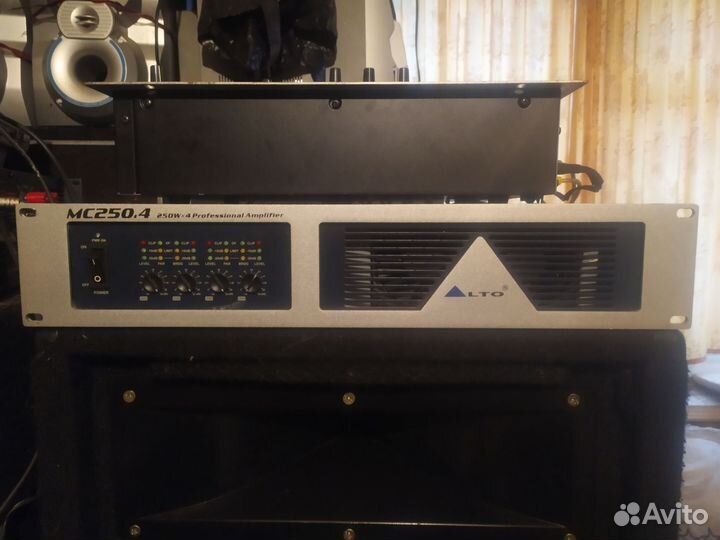Усилитель 4 по 250 или 2 по 500