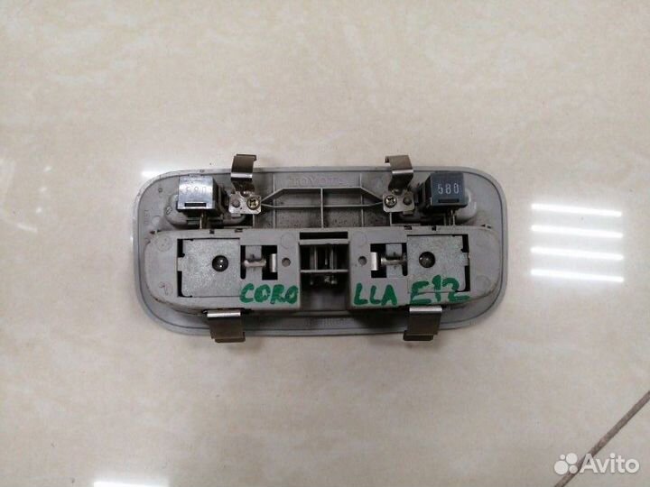 Плафон подсветки салона Toyota Corolla E12 3ZZ