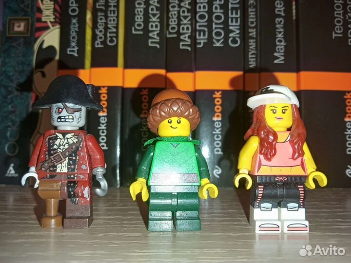 Lego minifigures