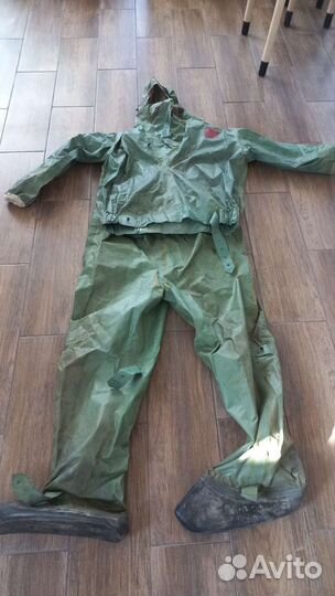 Гидрокостюм