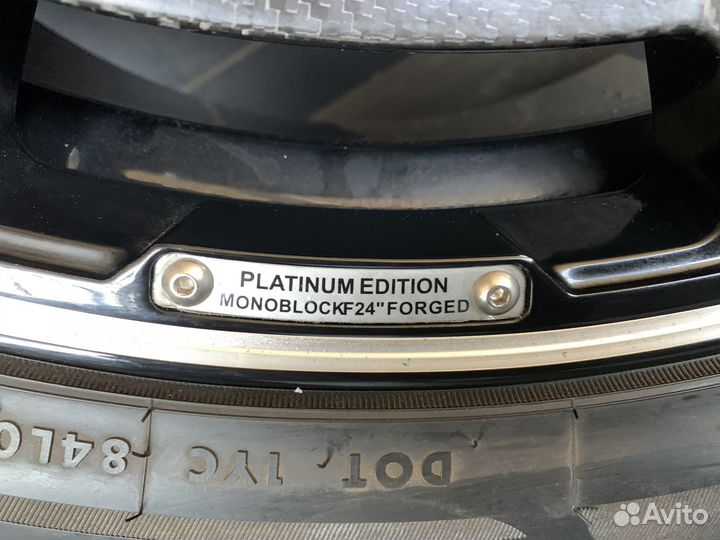 Колеса на Mercedes G-Class Brabus R24