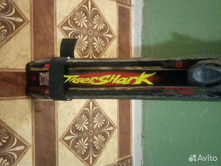 Продам горные лыжи