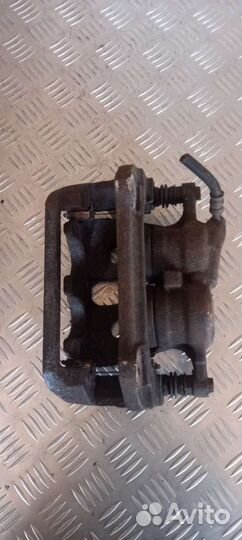 Суппорт тормозной передний левый peugeot 607 2.7 nn