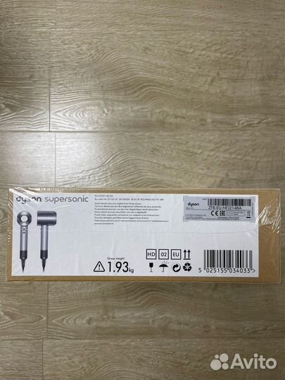 Фен Dyson supersonic hd02