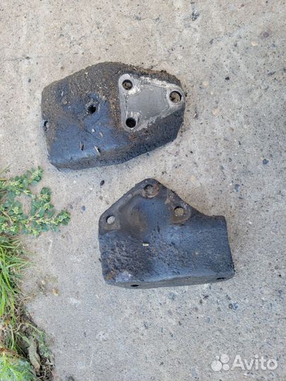 Кронштейн двигателя москвич 412