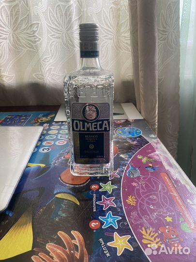 Пустые бутылки из под алкоголя