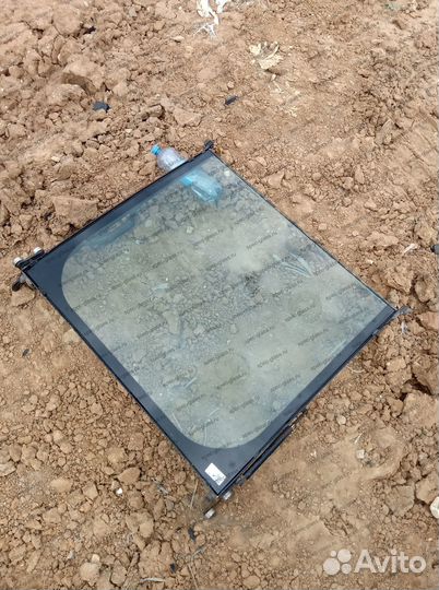 Стекло кабины sdlg SY235C