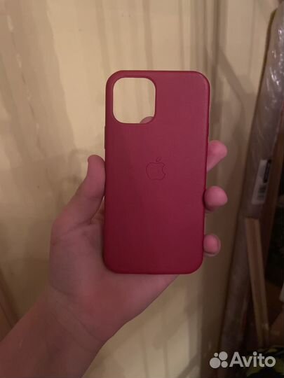 Чехол на iPhone 12