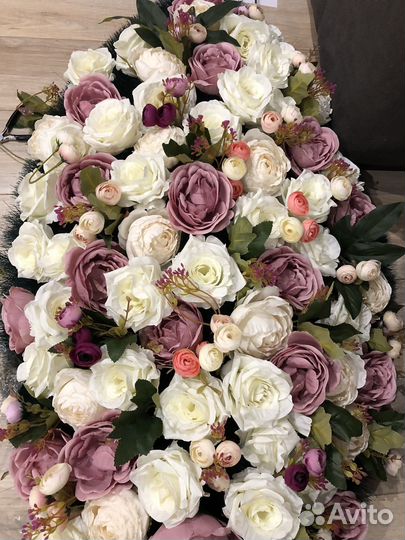 Ритуальные венки и корзины