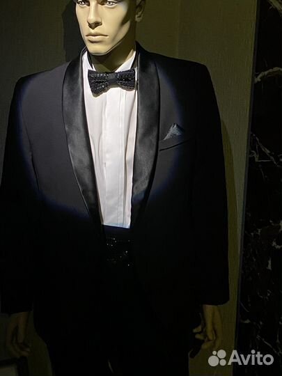 Прокат костюмов аренда смокингов на свадьбу
