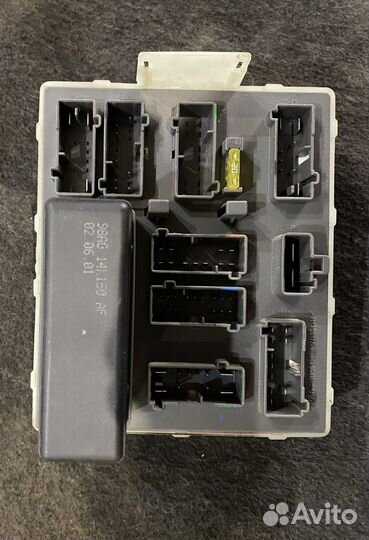 Блок предохранителей Ford Focus 1 1.6