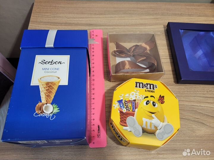 Коробка подарочная круглая новогодняя квадратная